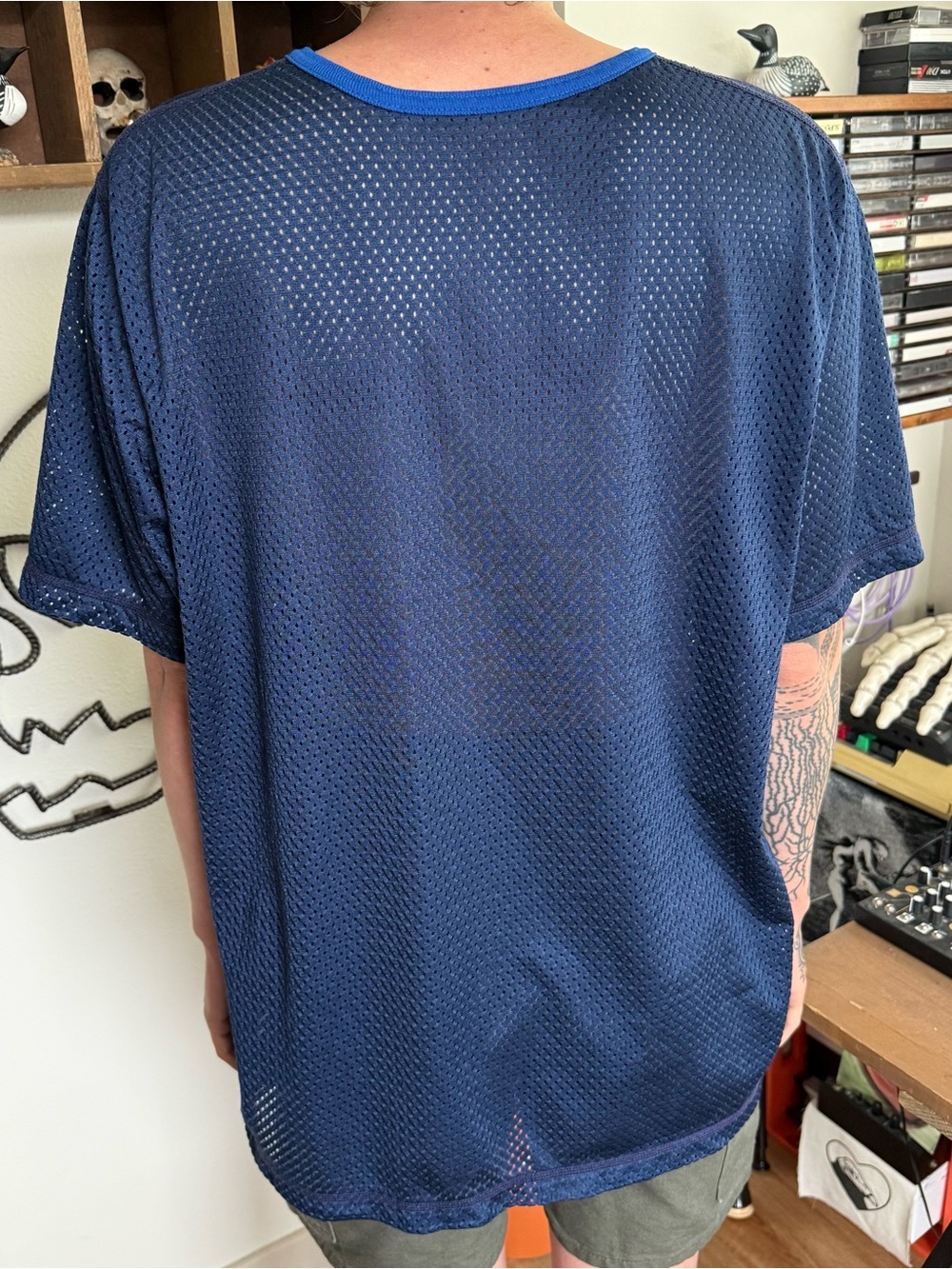 Vintage 90s REI Navy Blue Mesh Henley S/S Tee ~ Size Large - Picture 5 of 9